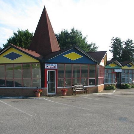 Red Top Motor Inn Iron Bridge ภายนอก รูปภาพ